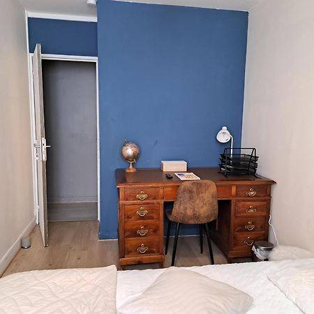 Chambre Spacieuse - Dressing - Sdb Communes - Parking Prive ニーム エクステリア 写真